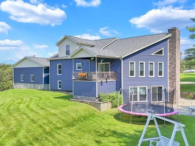 14300 Mount Perry Rd