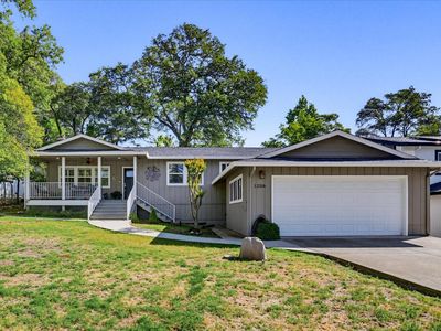 12316 Torrey Pines Dr