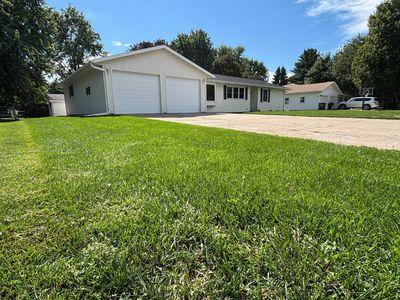 511 E Kildare Dr