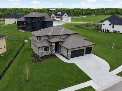 2531 NE Woodland Oak Cir