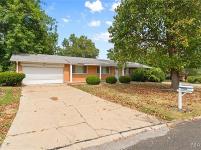 1805 Claudine Dr