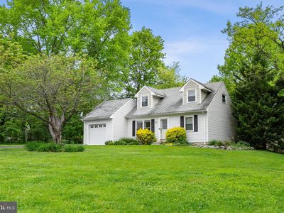 102 Kirkcaldy Dr