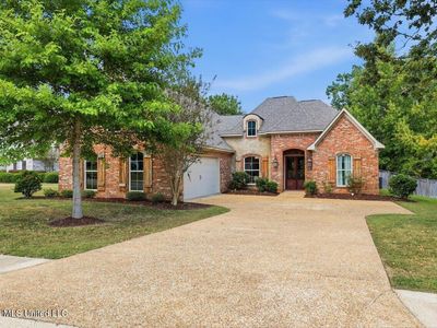 222 Legacy Dr