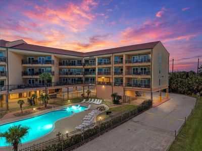 9520 Seawall Blvd APT 152