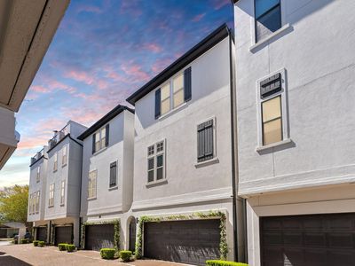 411 W 17th St Unit C