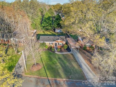 2400 Markham Ct