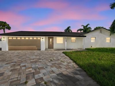 8725 THORNWOOD LANE