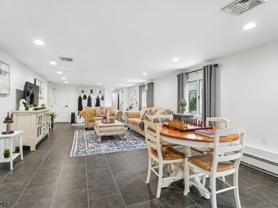 1 Archbridge Ln
