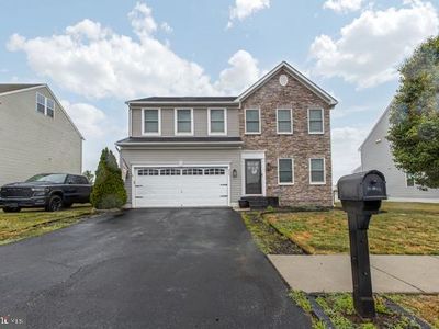 375 Delaware River Dr