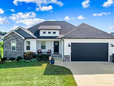 212 Elegance Way