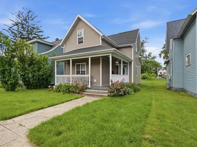 1023 Sherman Ave