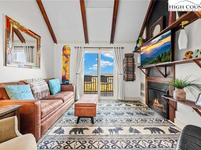 111 Sugar Ski Drive UNIT 11-103