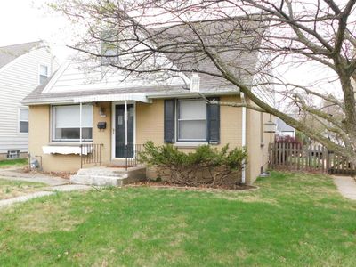 8951 West Lisbon AVENUE