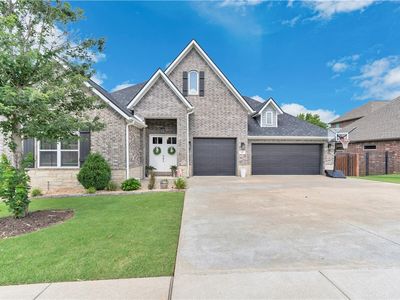 107 NW Highland Rd