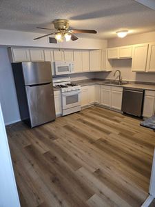 526 3rd St APT 6