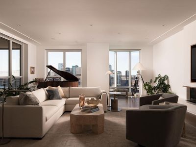 1111 W River Pkwy #20B