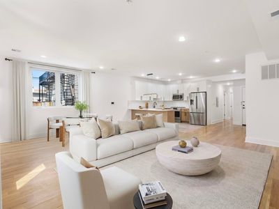 1001 Summit Ave #2