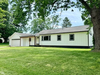 1595 W Us Highway 136