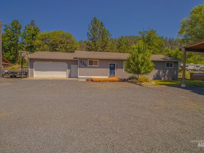 135 Mule Deer Dr