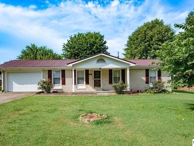 104 Moon Ave