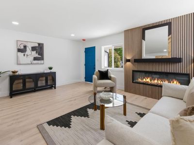 112 Price Ln