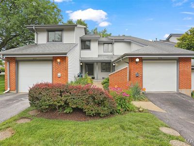 Property at 636 Walnut Ridge Dr, Ballwin, MO