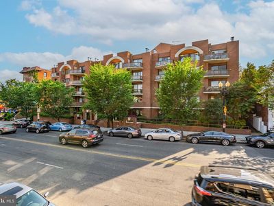 2320 Wisconsin Ave NW APT 213