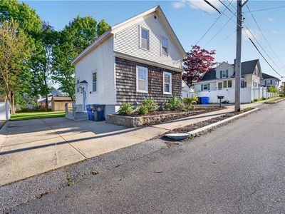 Property at 103 Burnside Ave E, Riverside, RI