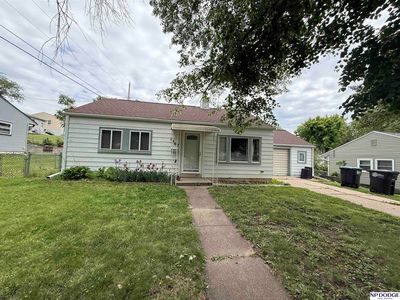 1407 N 70th Ave