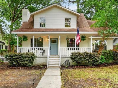 23 E Deerwood Road