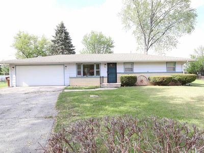 916 Crystal Ct