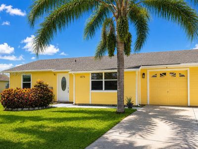 1573 SW Lexington Dr