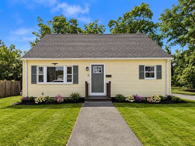22 Myrtle Ave