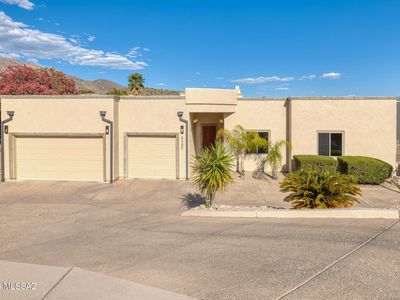 6460 N Regal Manor Dr