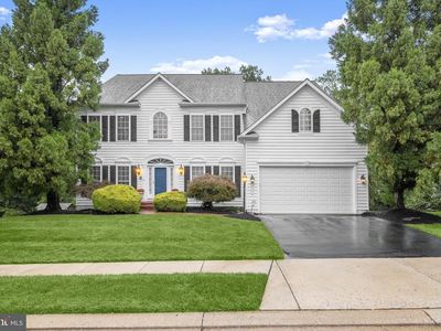 822 Queens Park Dr