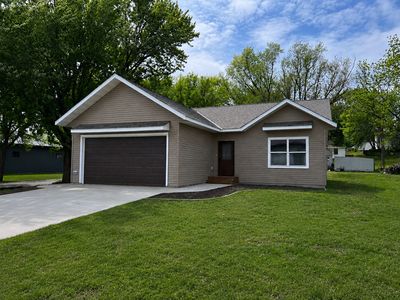828 Spark Ave