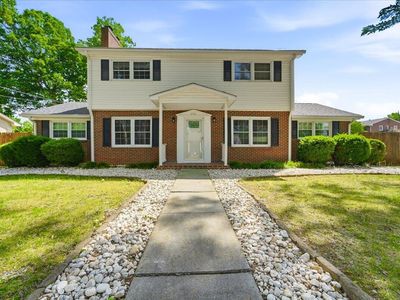 6701 Oleander Cir