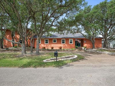 14 Bahama Dr
