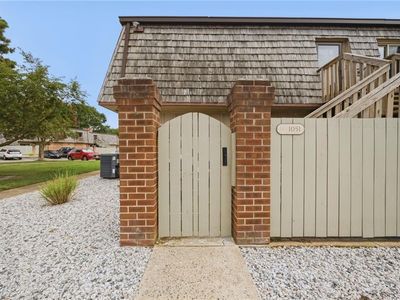 1051 Ocean Pebbles Way