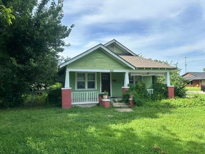 501 W Acres St