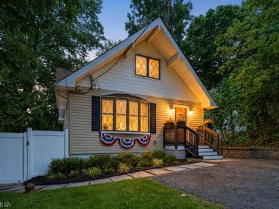 306 West End Ave