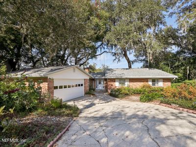 5709 ST ISABEL Drive