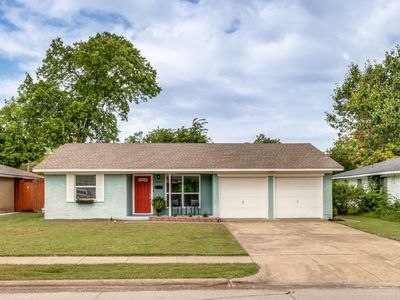 607 N Cottonwood Dr