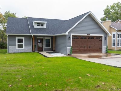 39 Buckingham Dr