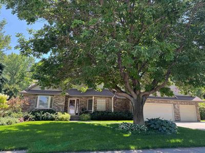 2120 W Leota