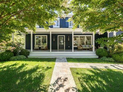 4 Winthrop Rd
