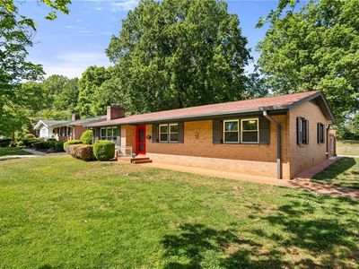 4918 Starmount Dr