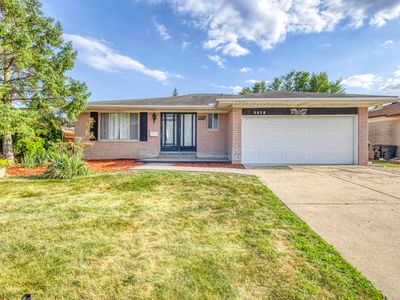 5072 Amherst Dr