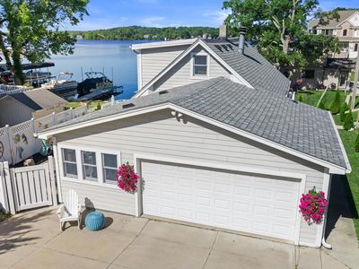 S68W18031 Island DRIVE