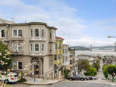 Property at 1106 Montgomery St, San Francisco, CA